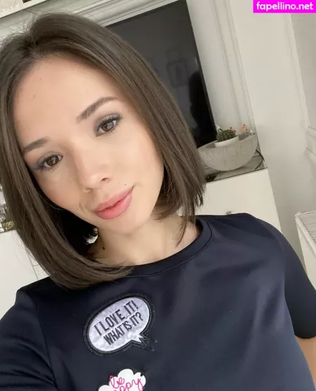 Naked Eve OnlyFans Thumbnail #ADAi8XyWcd