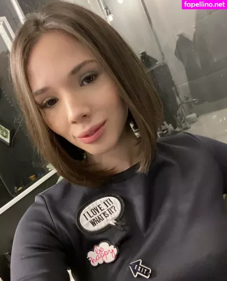 Naked Eve OnlyFans Thumbnail #WVdQeDf9kx