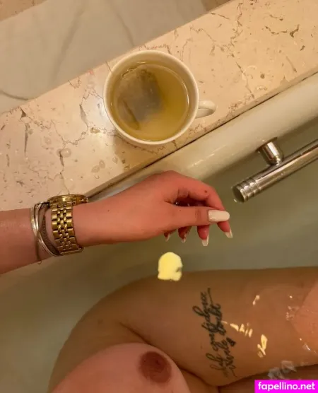 Nakedarlo OnlyFans Thumbnail #oXhRzYTaOA