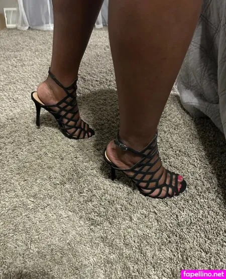 Nakedcaramelsoles OnlyFans Thumbnail #jkkSRzeUyp