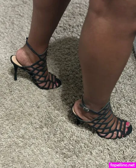 Nakedcaramelsoles OnlyFans Thumbnail #smJkGMfosq
