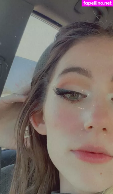 Nakedella OnlyFans Thumbnail #nGrU8XLRk0