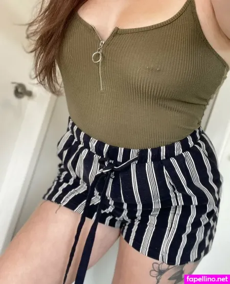 Nakedgirlnextdoor OnlyFans Thumbnail #z8NWF7CZo3
