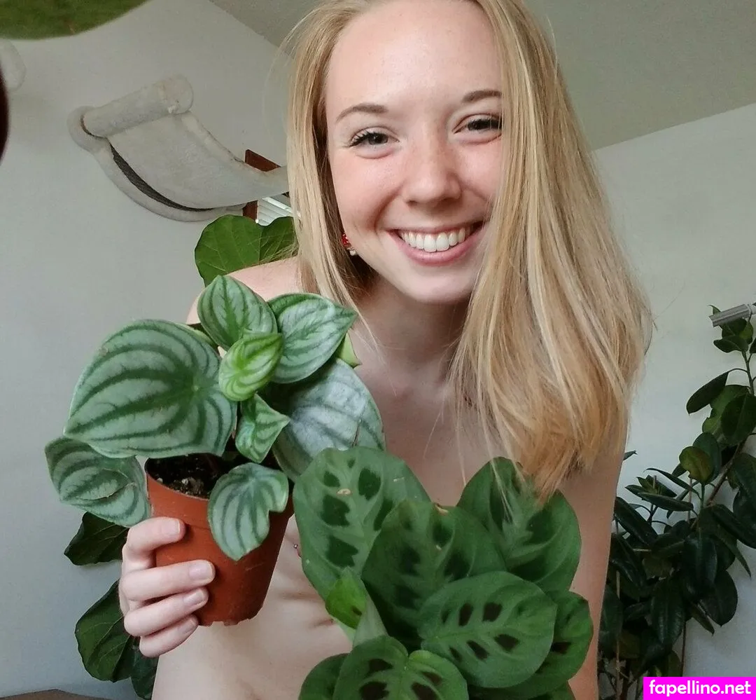 nakedplantlady, the.nakedplantlady Nude Leaked OnlyFans Photo #2BpmHI4XEO