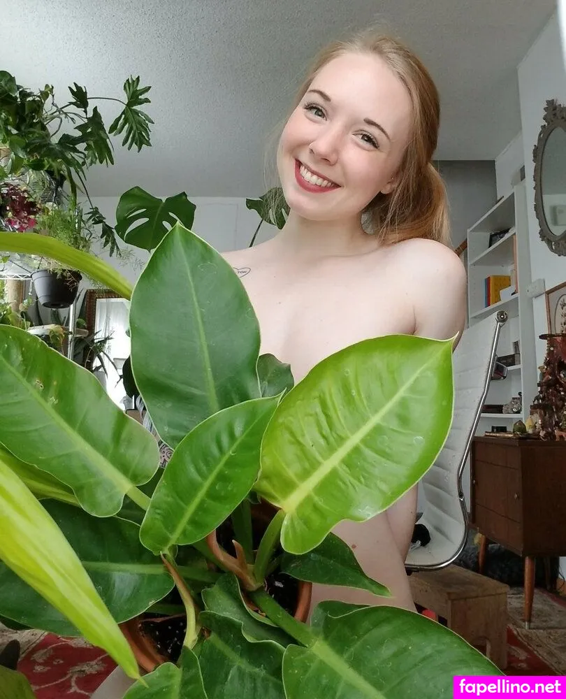 nakedplantlady, the.nakedplantlady Nude Leaked OnlyFans Photo #TKDPfn4Qpf