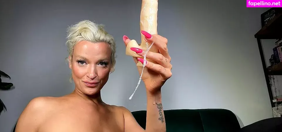 Nakeds Anchors Nn OnlyFans Thumbnail #F45g84t0oA