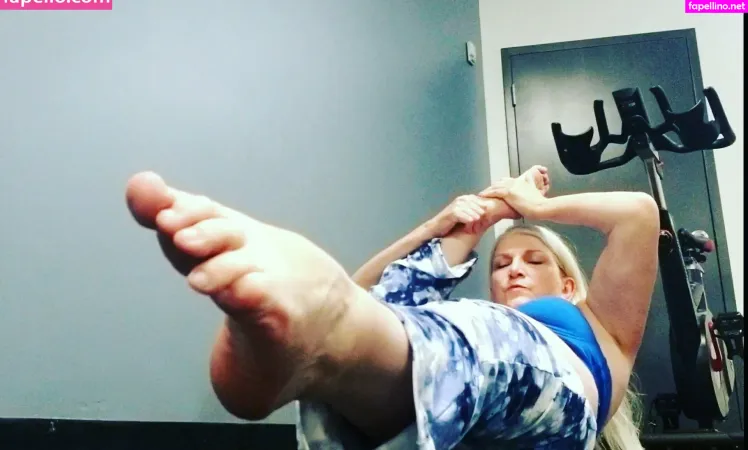 Nakedyoganakedyoga OnlyFans Thumbnail #YHlCQIwqjw