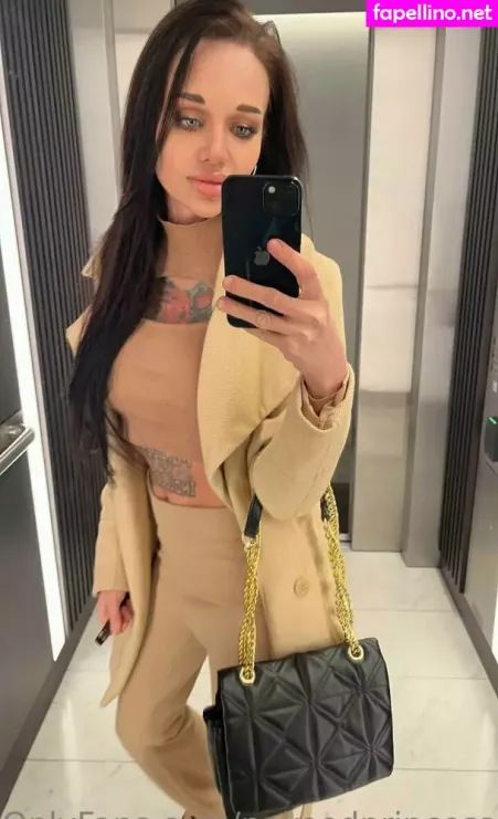 Nakeedprincesss OnlyFans Thumbnail #RmYm8V0tT0