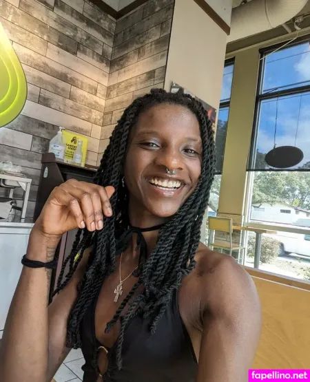 Nakitapowers OnlyFans Thumbnail #tNjozd3ck5