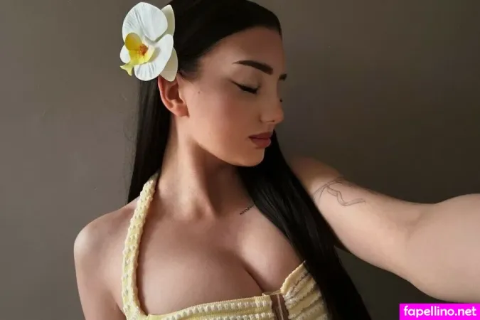 Nalianicole OnlyFans Thumbnail #R3nMMl0WG0