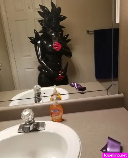 Nami Latex OnlyFans Thumbnail #UwnZsJ2kYX