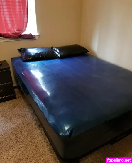 Nami Latex OnlyFans Thumbnail #YiPbyVxdk2