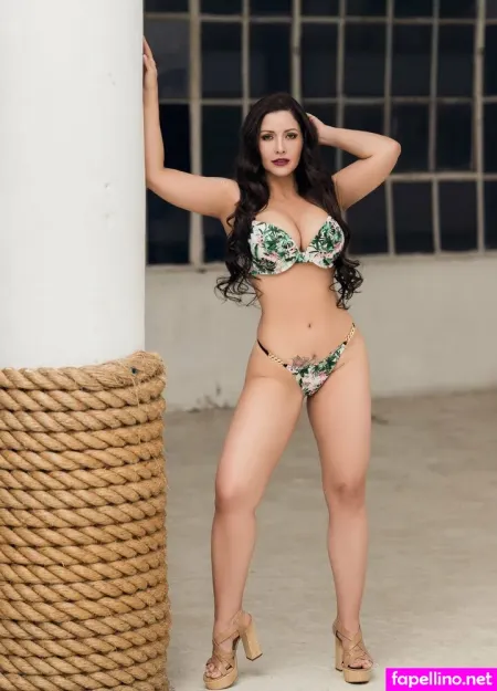 Nana Goueva 1 OnlyFans Thumbnail #52lRTw3ANq