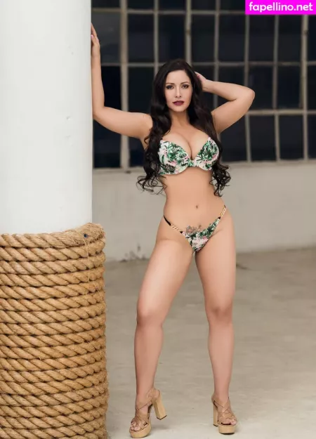 Nana Goueva 1 OnlyFans Thumbnail #LKBgZWHo0J