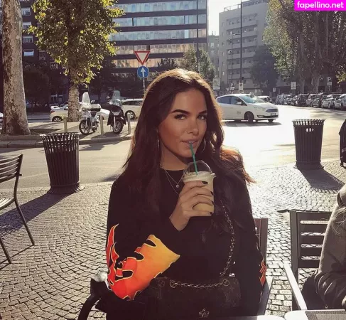Nana Van Veghel OnlyFans Thumbnail #2DMPgijgkv