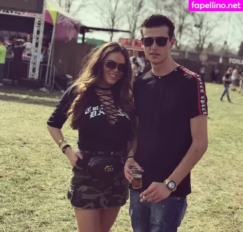 Nana Van Veghel OnlyFans Thumbnail #4t8jXQy8gM