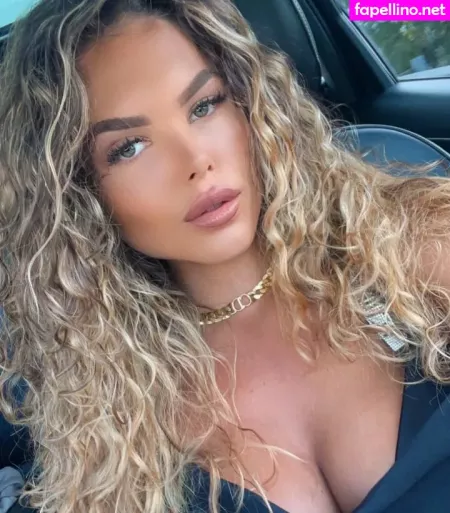 Nana Van Veghel OnlyFans Thumbnail #8Tb05O48IU