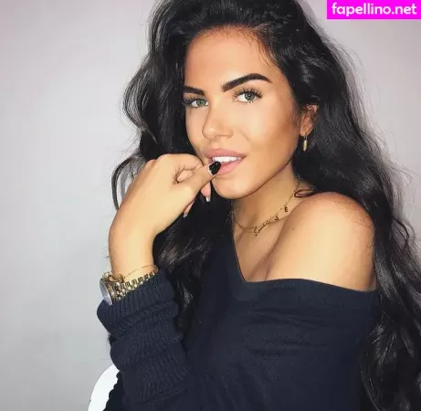 Nana Van Veghel OnlyFans Thumbnail #Yc2xPguEdf