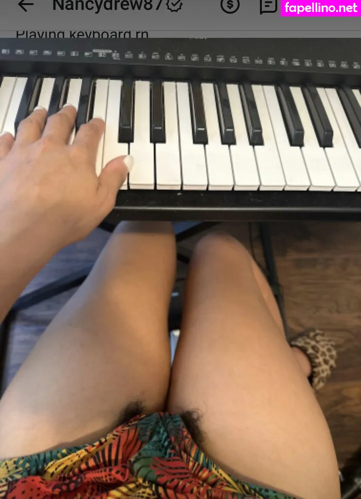 Raquel Reigns, Singing subway girl on TikTok, nancydrew87, nancydrewdraws Nude Leaked OnlyFans Photo #IJk05vw0u4