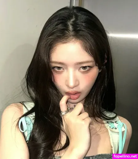 Naoi Rei OnlyFans Thumbnail #UvU6n5yBOf