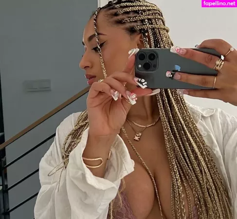 Naomi Berlin OnlyFans Thumbnail #3yyMLLemIv