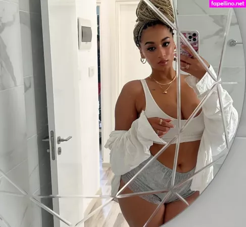 Naomi Berlin OnlyFans Thumbnail #zHNk4k6SRu