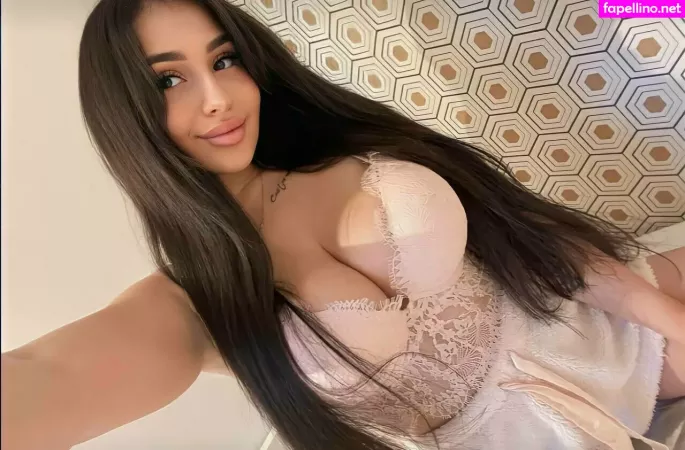 Naomi Bright OnlyFans Thumbnail #cvj9O2ENes