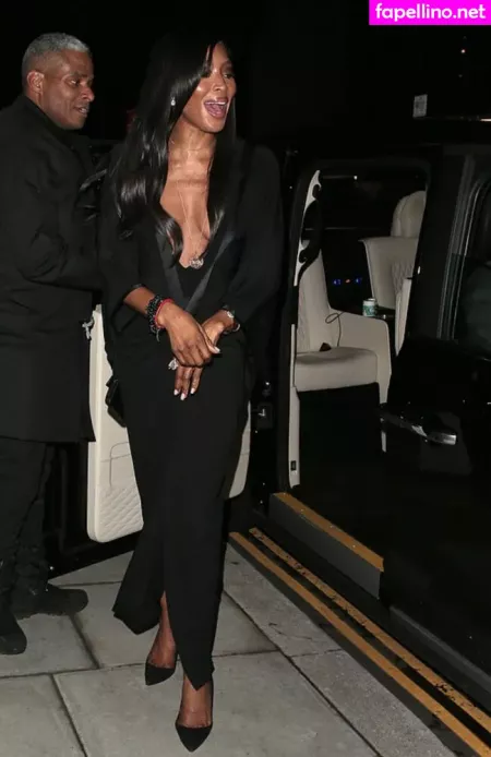 Naomi Campbell OnlyFans Thumbnail #m0DnQIxrtS