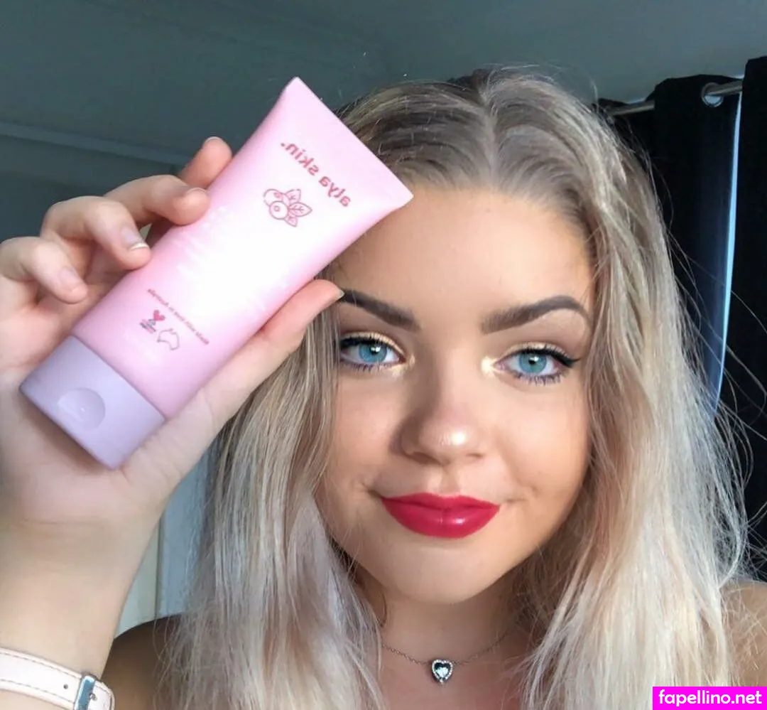 gracerobinson, msnaomirobinson Nude Leaked OnlyFans Photo #zkTtk4gh41