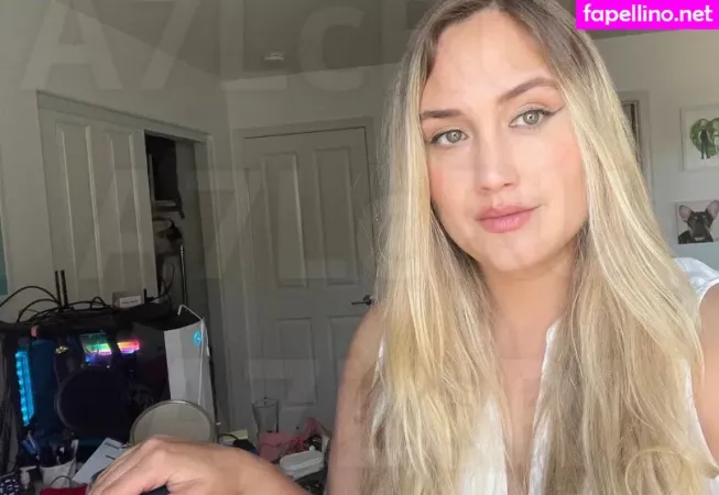 Naomi Kyle OnlyFans Thumbnail #Ja2kooAYM3