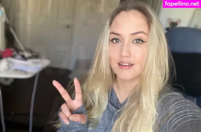 Naomi Kyle OnlyFans Thumbnail #PFTcuyT2ol