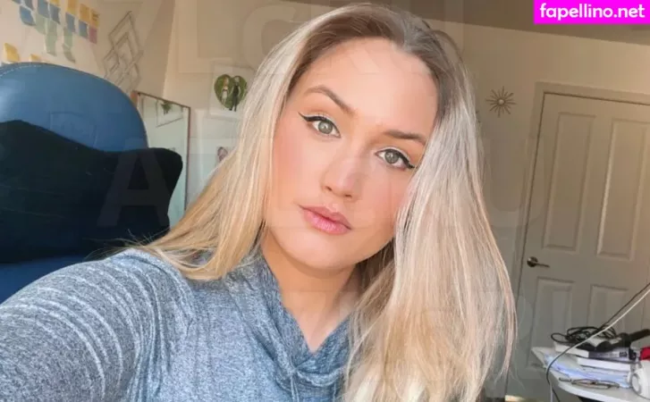 Naomi Kyle OnlyFans Thumbnail #ywhCiiP6cC