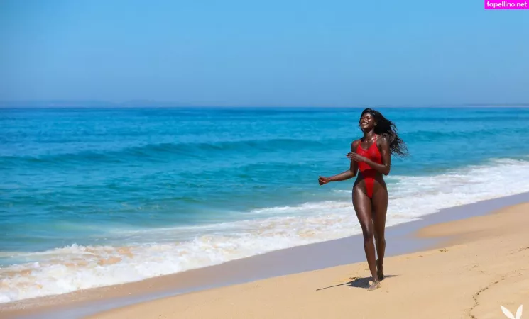 Naomi Nash OnlyFans Thumbnail #OuYTOSWiRA