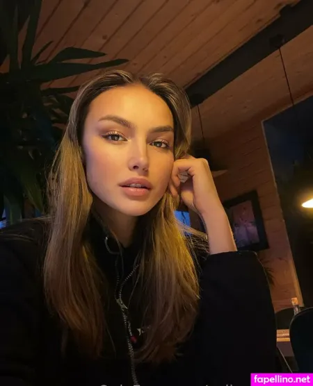 Naomi Reyners Vip OnlyFans Thumbnail #sAqLR1RUMj