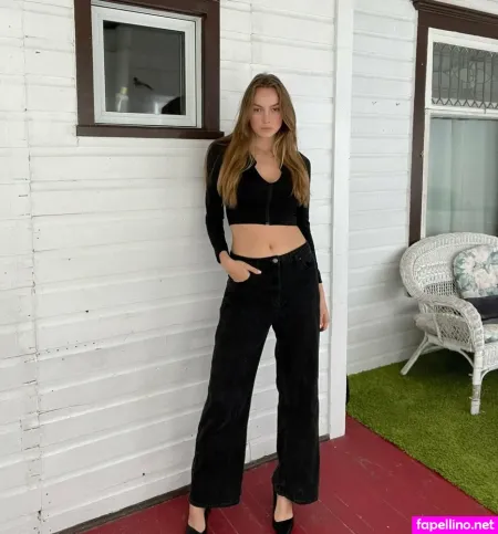 Naomi Reyners OnlyFans Thumbnail #5H4xwnIop5