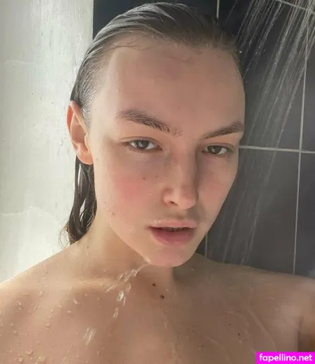 Naomi Reyners OnlyFans Thumbnail #VU36C5iKwE
