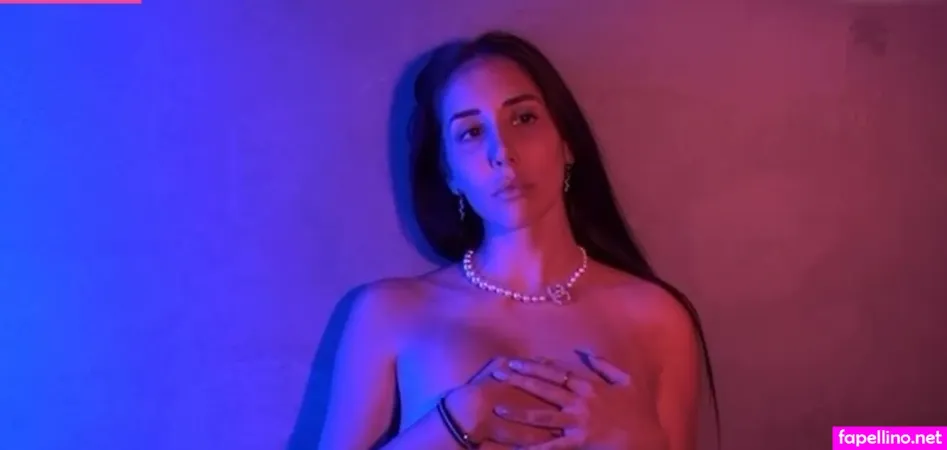 Naomi Ross 5 OnlyFans Thumbnail #3FuNmVTXCE