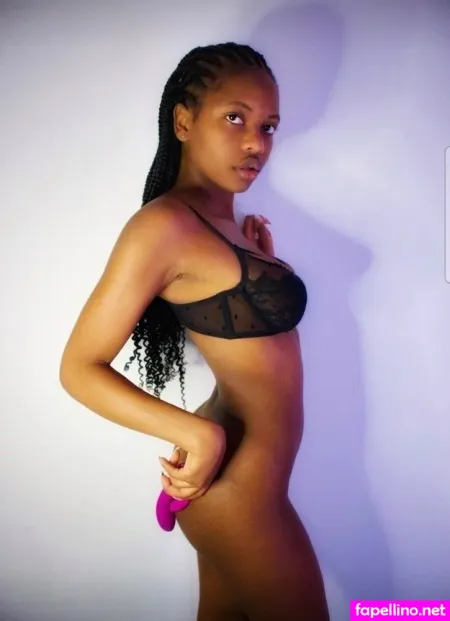 Naomi Ryain OnlyFans Thumbnail #IkUApPXMd1