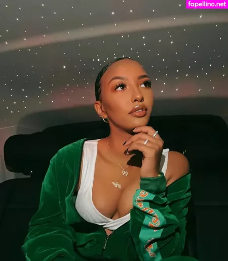 Naomi Schiff OnlyFans Thumbnail #FAqsrAaiP1