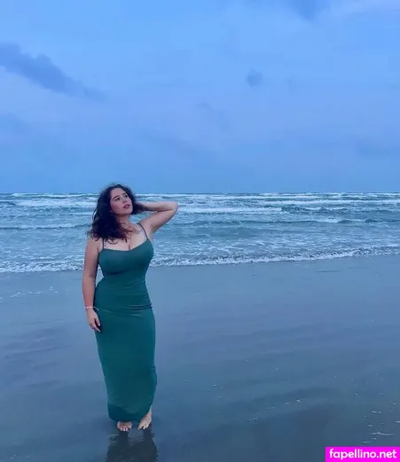 Naomi Vega OnlyFans Thumbnail #BvZCtmp8MG