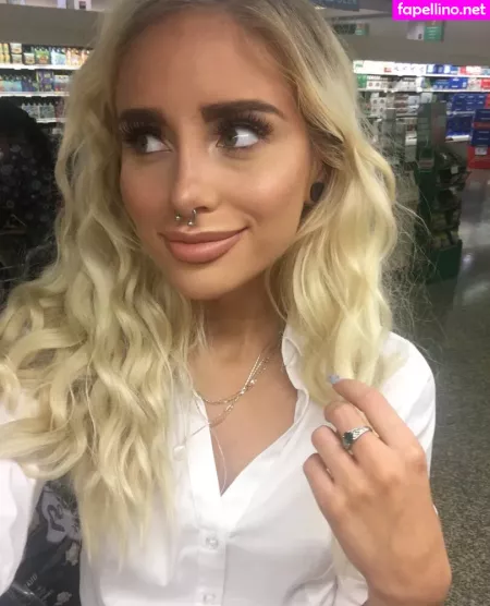 Naomi Woods OnlyFans Thumbnail #2e7SEWPSPj