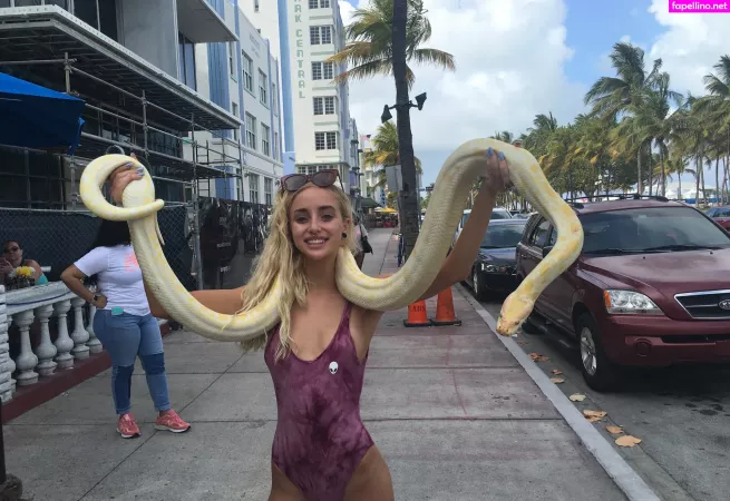 Naomi Woods OnlyFans Thumbnail #k78EPpSrxX