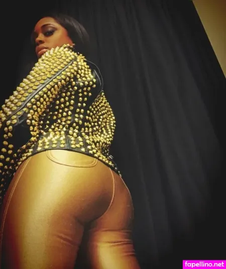 Naomi OnlyFans Thumbnail #tlZb5jMPw5