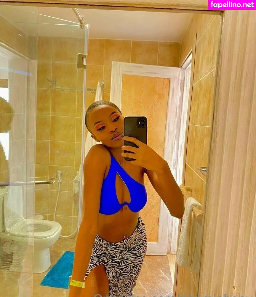 naomiebony, ð‘¯ð’ð’• ð‘´ð’ð’„ð’‰ð’‚ ð‘µð’‚ð’ð’Žð’Š Nude Leaked OnlyFans Photo #6GAZWqM3mI