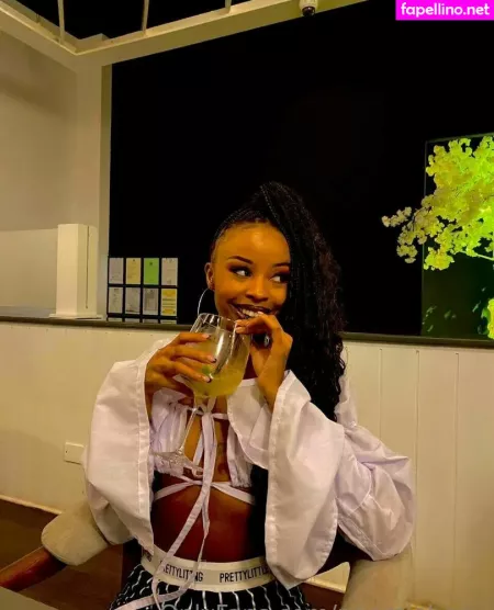 Naomiebony OnlyFans Thumbnail #TrMMjog9QZ