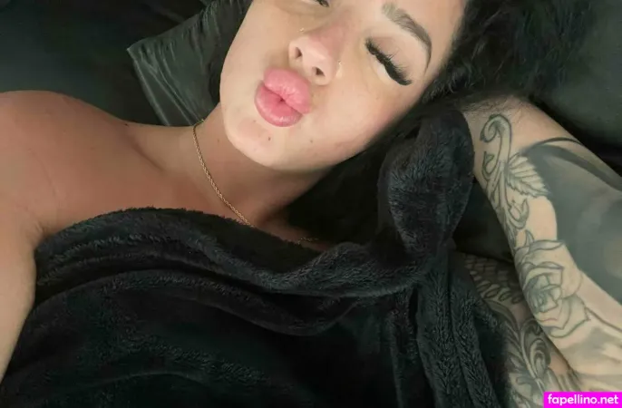 Naomifoxx0 2 OnlyFans Thumbnail #NJZekKk1j7