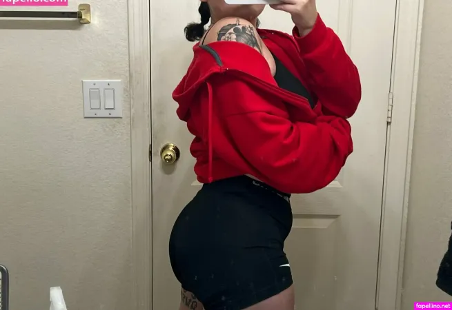 Naomiii423 OnlyFans Thumbnail #O4Yc3askkP
