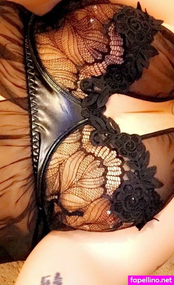 naomijane90, naomirayne90 Nude Leaked OnlyFans Photo #z5UMIR8onr