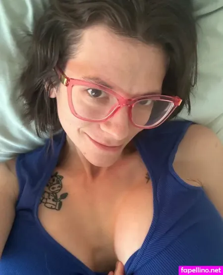 Naomireah OnlyFans Thumbnail #cTVjx6IaxF