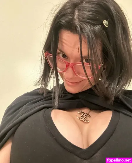 Naomireah OnlyFans Thumbnail #ot5APoZU5p